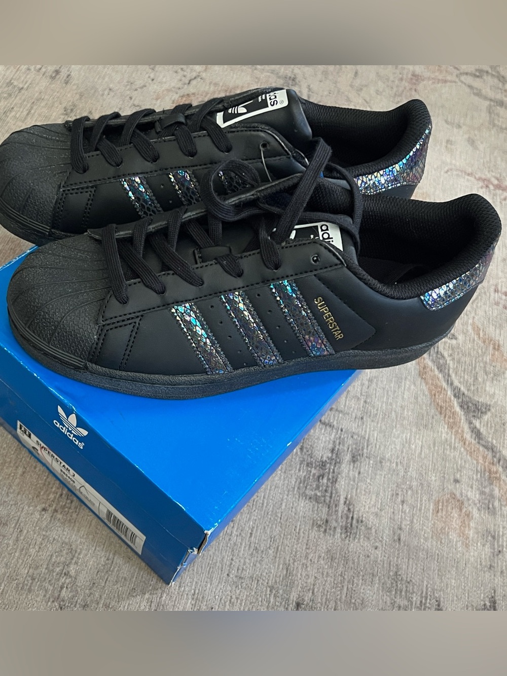 Adidas Black Superstar J 6Y
